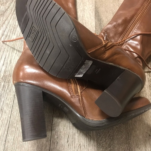 NWOT Leather Diba Women’s Size 8 Boots - Picture 2 of 3